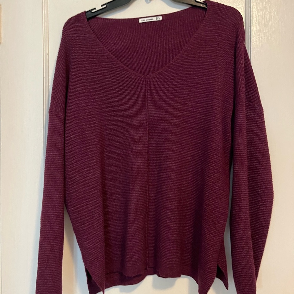 Pink Clover Purple V-Neck Sweater with Long Sleeves